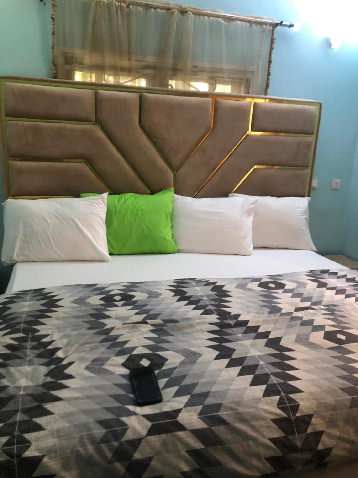 Luxury Place Hotel And Apartments Abuja Exterior photo